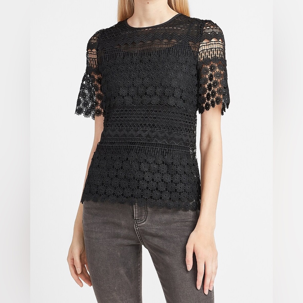 Express Lace Puff Sleeve Crew Neck Top